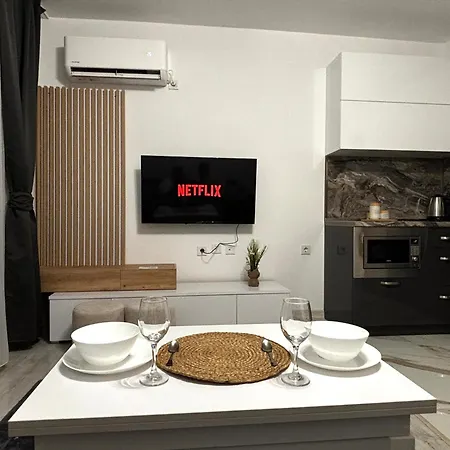 Thermal Bliss 아파트